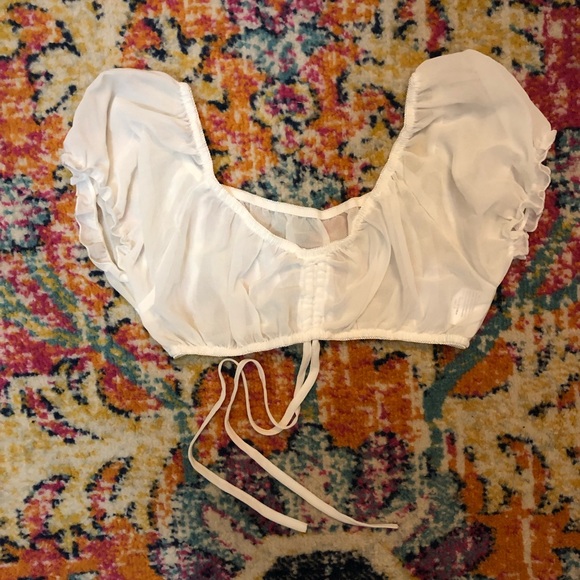 SOLD Sheer white Amazon lingerie set - Picture 7 of 7